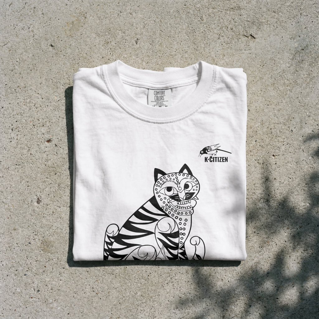 Tiger & Magpie Tee – Korean Folk Art (White)
